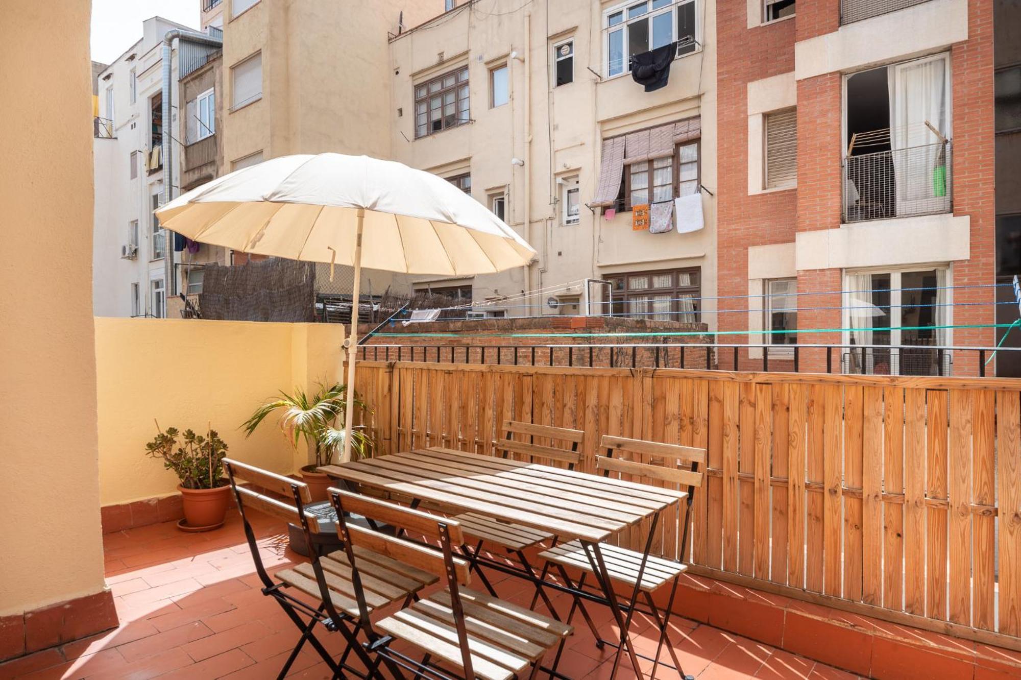 Terrace, Sun And Local Lifestyle In Gracia Appartement Barcelone